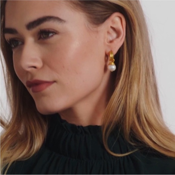 NWOT Julie Vos Astor Pearl Hoop & Charm Earring - Picture 4 of 6